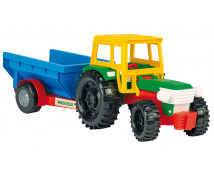 Traktor s vlečkou
