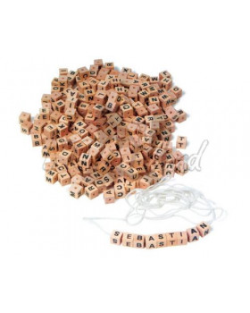 Dřevěné kostky s písmeny