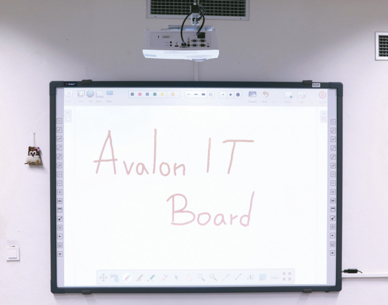 ait10100-01.jpg