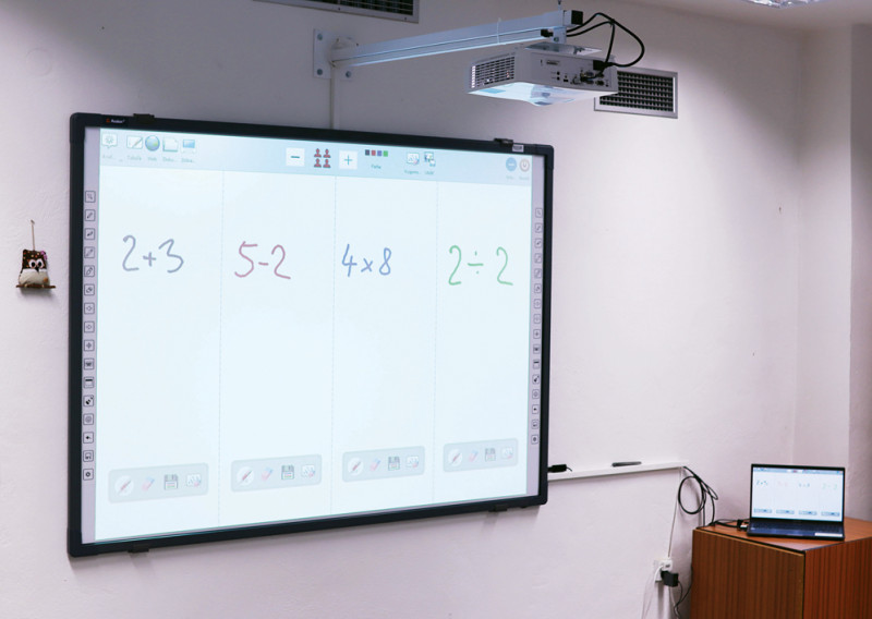 ait10101-02.jpg